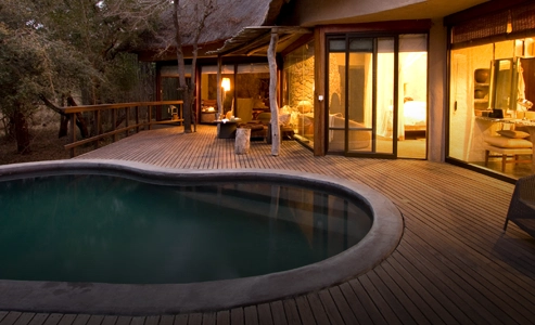 LUXURY LODGES WITH PANORAMIC VIEWS safari